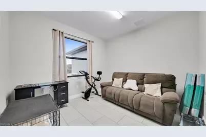 221 Chiquita Blvd N, Cape Coral, FL 33993 - Photo 10