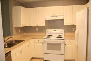 703 SE 8th Terrace, Cape Coral, FL 33990 - Photo 2