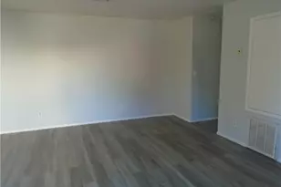 8265 Beacon Blvd, Fort Myers, FL 33907 - Photo 2