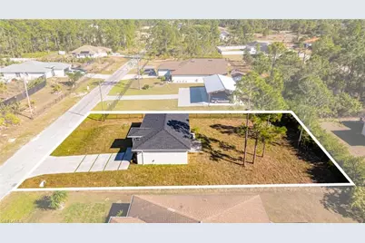 1064 Bells St E, Lehigh Acres, FL 33974 - Photo 2