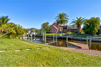 2201 SE 17th Pl, Cape Coral, FL 33990 - Photo 40