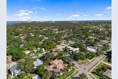 1265 Canterbury Dr, Fort Myers, FL 33901 - Photo 48