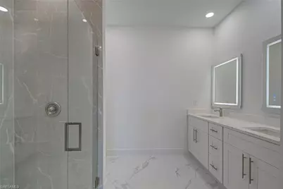 4102 13th St SW, Lehigh Acres, FL 33976 - Photo 18