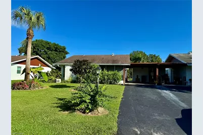 9 Palm Blvd, Lehigh Acres, FL 33936 - Photo 2
