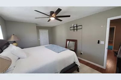 1642 SE 39th Ter, Cape Coral, FL 33904 - Photo 14