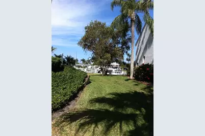 18034 San Carlos Blvd #102, Fort Myers Beach, FL 33931 - Photo 38