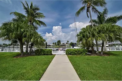 18034 San Carlos Blvd #102, Fort Myers Beach, FL 33931 - Photo 36