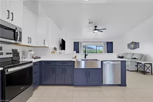 1110 NE 6th Pl, Cape Coral, FL 33909 - Photo 12