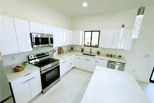 1027 Kismet Pkwy W, Cape Coral, FL 33993 - Photo 6