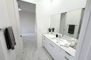 1027 Kismet Pkwy W, Cape Coral, FL 33993 - Photo 10