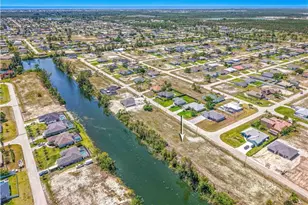 2002 NW 27th St, Cape Coral, FL 33993 - Photo 6