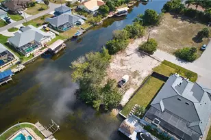 201 SW 40th St, Cape Coral, FL 33914 - Photo 8