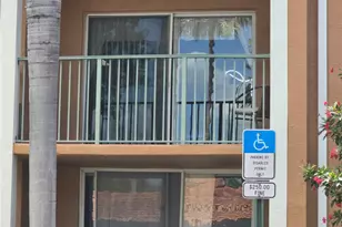 1210 Wildwood Lakes Blvd, Naples, FL 34104 - Photo 28