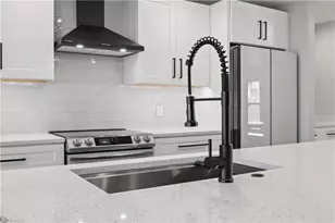 109 SE 40th Terrace, Cape Coral, FL 33904 - Photo 18