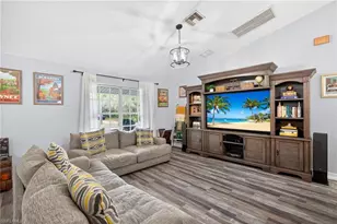 2807 52nd St SW, Lehigh Acres, FL 33976 - Photo 4