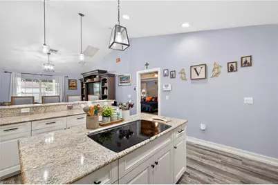 2807 52nd St SW, Lehigh Acres, FL 33976 - Photo 12