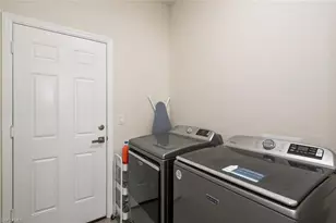 6139 Hendley Ct, Fort Myers, FL 33905 - Photo 12