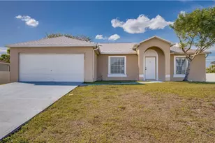 2102 NE 17th Ave, Cape Coral, FL 33909 - Photo 2