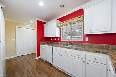 5252 Fiddleleaf Dr, Fort Myers, FL 33905 - Photo 6