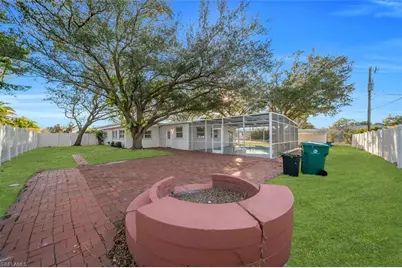 27044 Briar Ct, Punta Gorda, FL 33983 - Photo 12