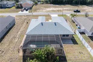 329 NE 9th St, Cape Coral, FL 33909 - Photo 28