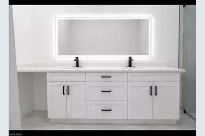 765 Chambers St E, Lehigh Acres, FL 33974 - Photo 16