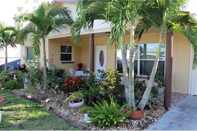 679 Canal Dr, North Fort Myers, FL 33903 - Photo 2