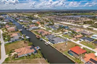 2520 SW 25th St, Cape Coral, FL 33914 - Photo 6