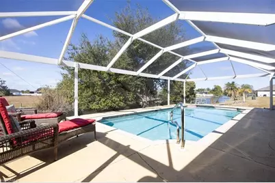 20 NE 8th Pl, Cape Coral, FL 33909 - Photo 14