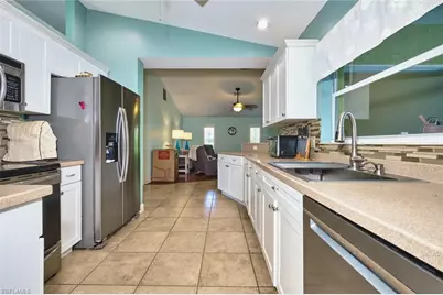 401 SE 23rd Ter, Cape Coral, FL 33990 - Photo 12