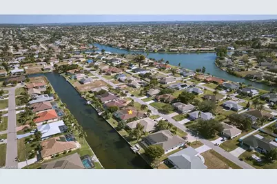 401 SE 23rd Ter, Cape Coral, FL 33990 - Photo 20