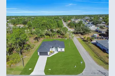 2700 42nd St W, Lehigh Acres, FL 33971 - Photo 4