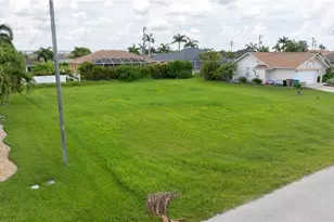 2247 SW 27th St, Cape Coral, FL 33914 - Photo 2