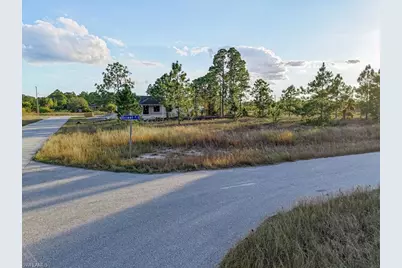 1118 Orient St E, Lehigh Acres, FL 33974 - Photo 2