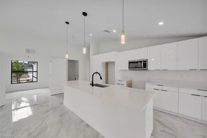 4106 35th St SW, Lehigh Acres, FL 33976 - Photo 8