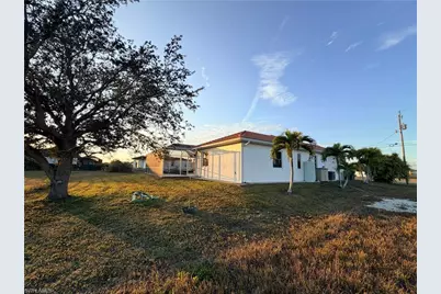 4316 Jacaranda Pkwy W, Cape Coral, FL 33993 - Photo 28