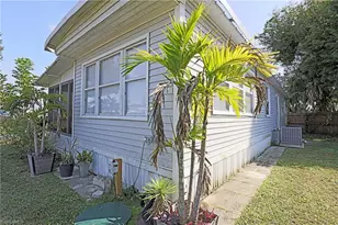 2012 S Olga Dr, Fort Myers, FL 33905 - Photo 4