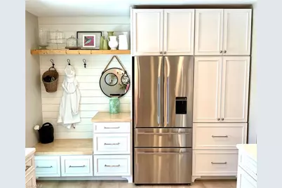 1086 N Town and River Dr, Fort Myers, FL 33919 - Photo 8