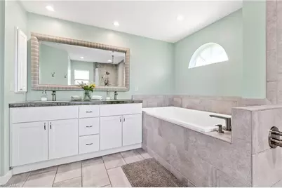 317 SE 13th Ter, Cape Coral, FL 33990 - Photo 16