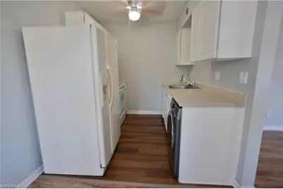 4617 Bayshore Dr #H2, Naples, FL 34112 - Photo 12