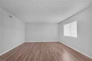 4617 Bayshore Dr, Naples, FL 34112 - Photo 6