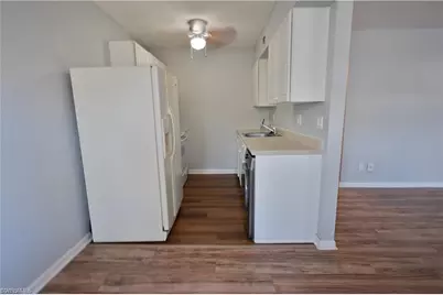 4617 Bayshore Dr #H2, Naples, FL 34112 - Photo 10