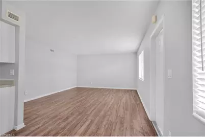 4617 Bayshore Dr #H2, Naples, FL 34112 - Photo 4