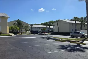 4617 Bayshore Dr, Naples, FL 34112 - Photo 24