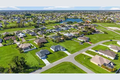 1124 NW 19th Ave, Cape Coral, FL 33993 - Photo 36