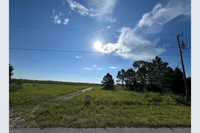 1053 Naples Ave S, Lehigh Acres, FL 33974 - Photo 2