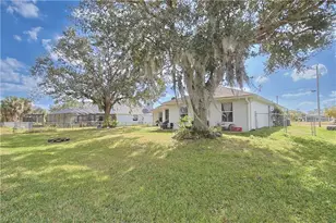 11407 Rabun Gap Dr, North Fort Myers, FL 33917 - Photo 34