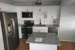 18521 Phlox Dr, Fort Myers, FL 33967 - Photo 2