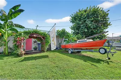4638 Vinsetta Ave, North Fort Myers, FL 33903 - Photo 8