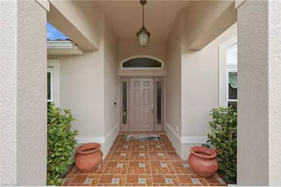 927 SW 28th Ter, Cape Coral, FL 33914 - Photo 4